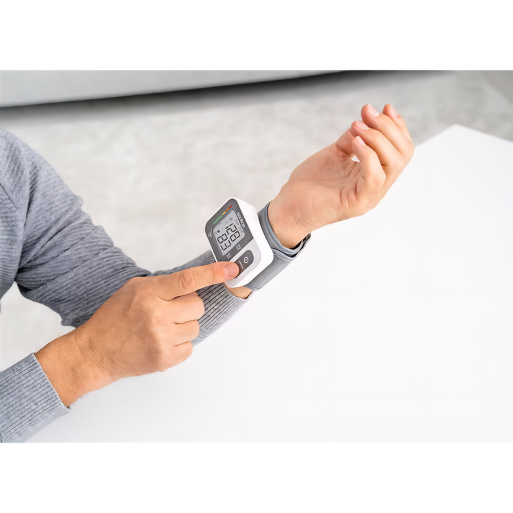 فشارسنج مچی Sanitas SBC 15 با دقت بالا